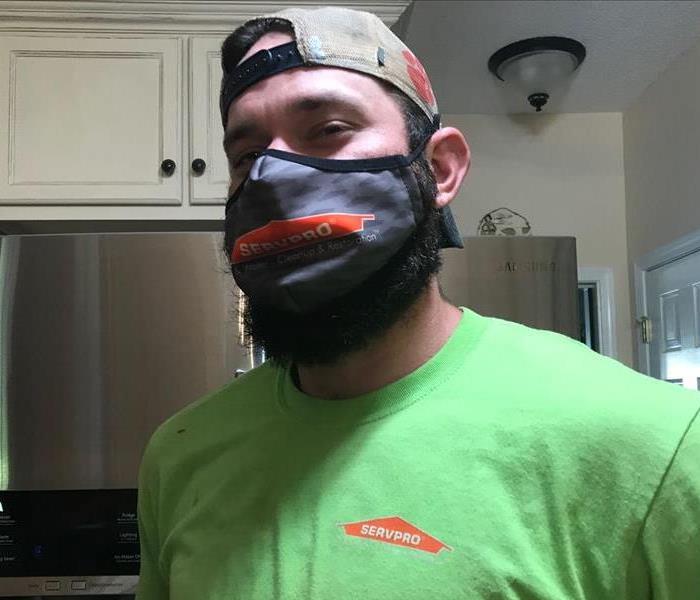 SERVPRO of Anderson production member wearing ppe